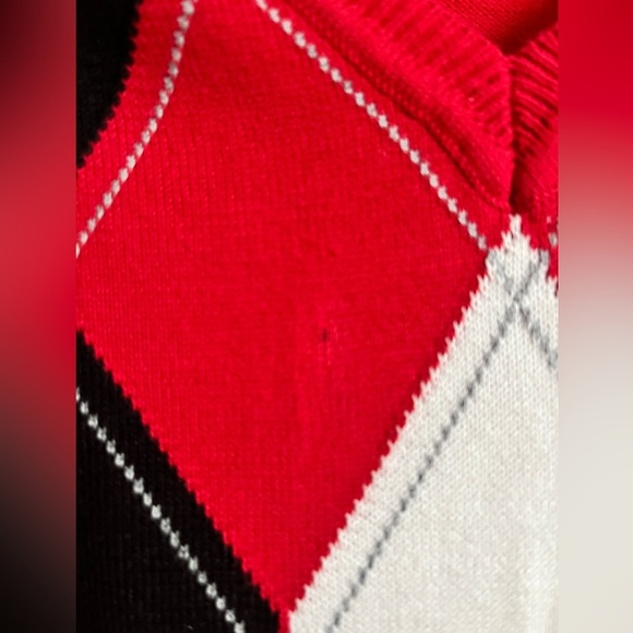 3 sweater vests in excellent condition! - Picture 7 of 12